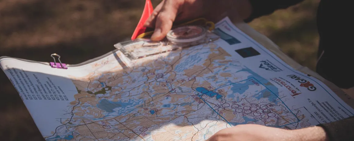 Как читать туристскую карту и ориентироваться на местности