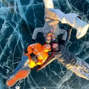 Большое путешествие по льду Байкала. Активный тур без рюкзаков поход, изображение 2