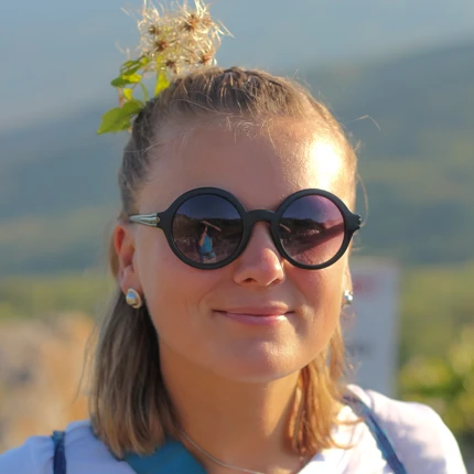 Оля Коротаева