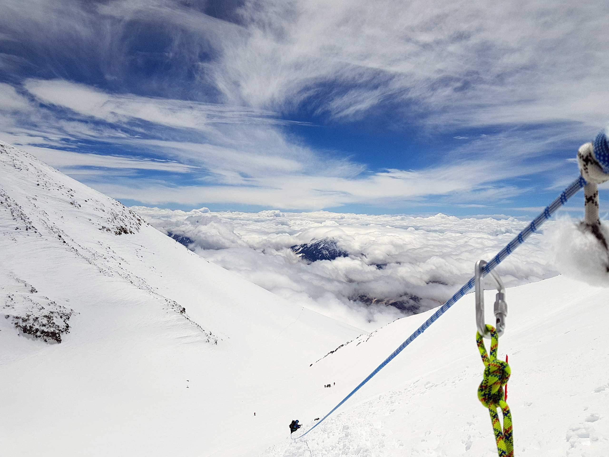 Эльбрус поход с юга снег вершины