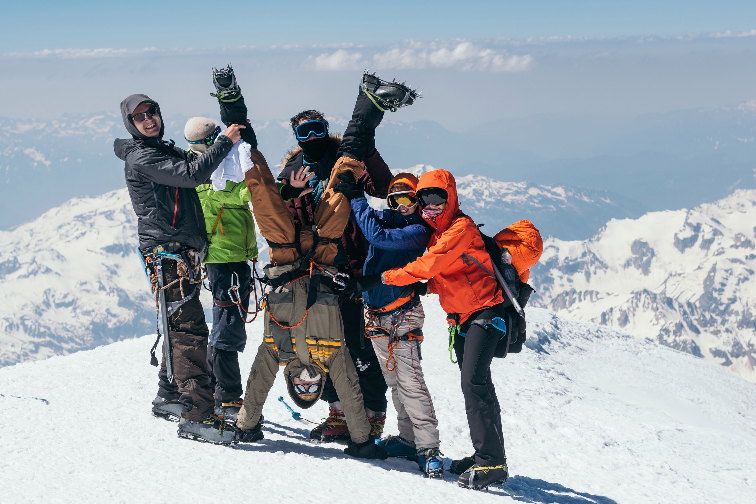 эльбрус высочайшая вершина россии европы самая высокая проживание восхождение поход горнолыжный маршрут добраться климат треккинг