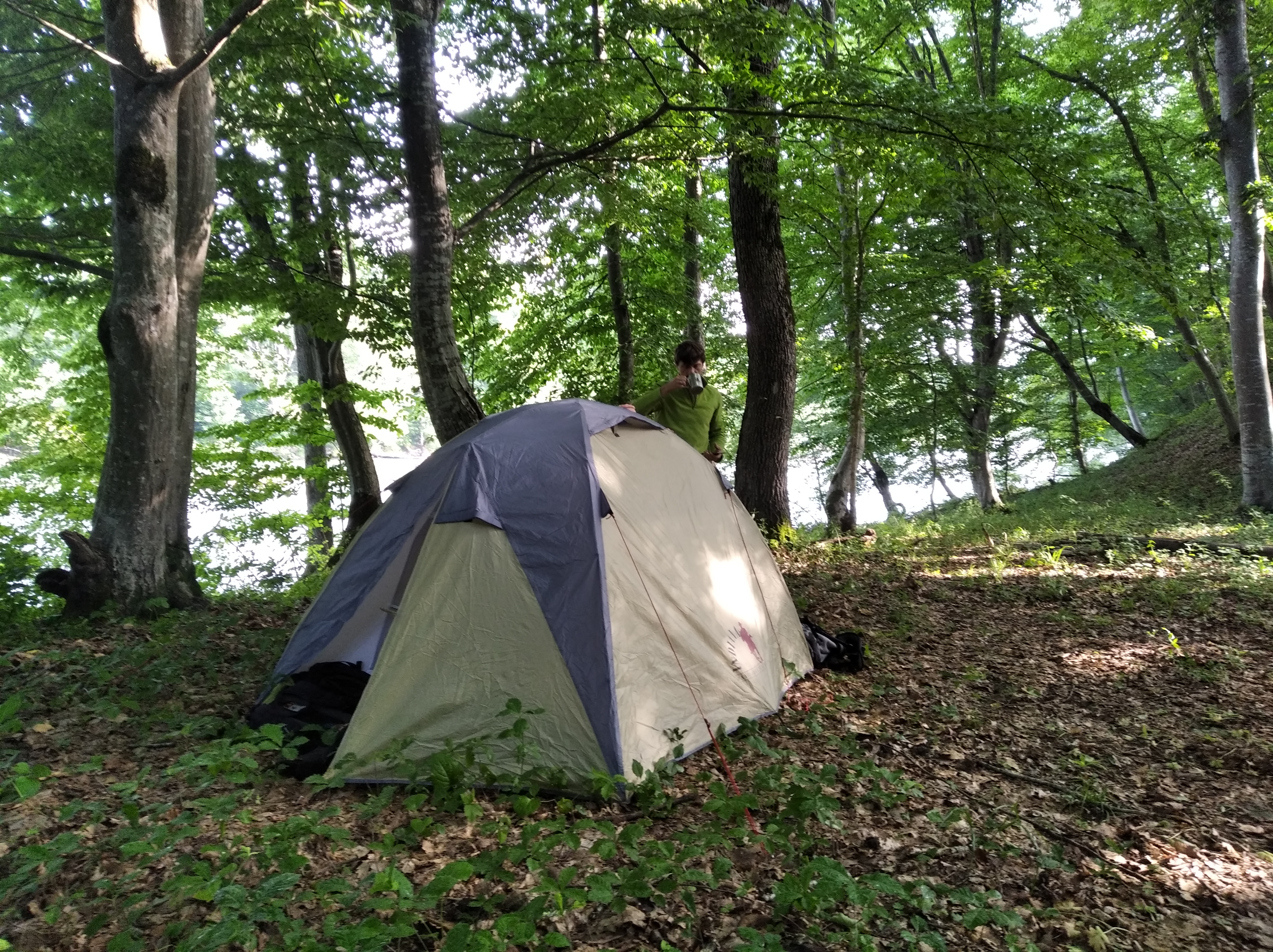 палатка с тамбуром