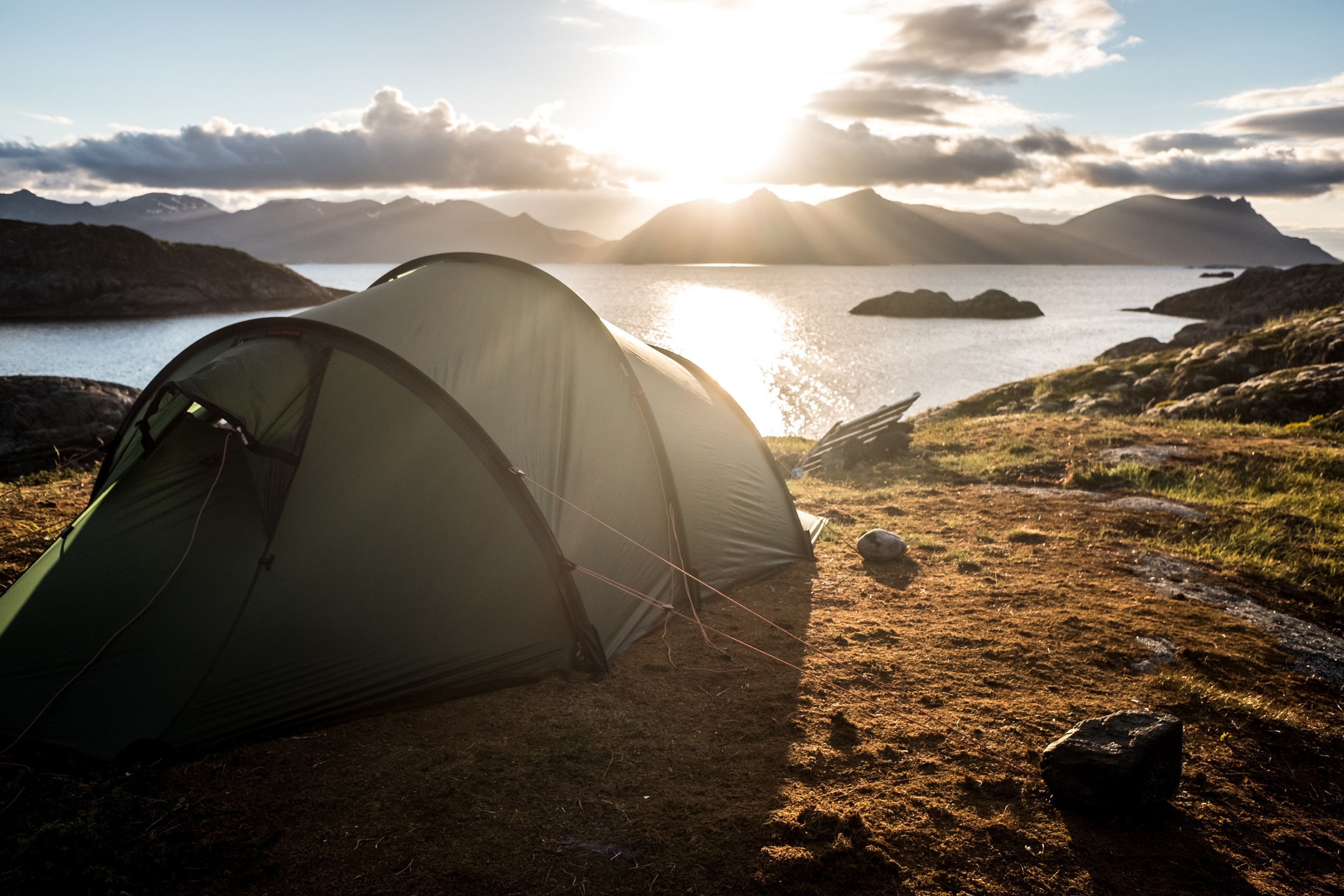 палатка на Лофотенских островах