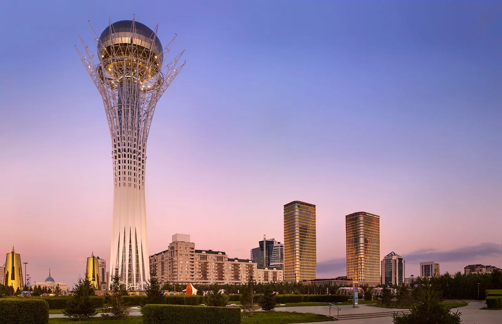 Астана башня Байтерек