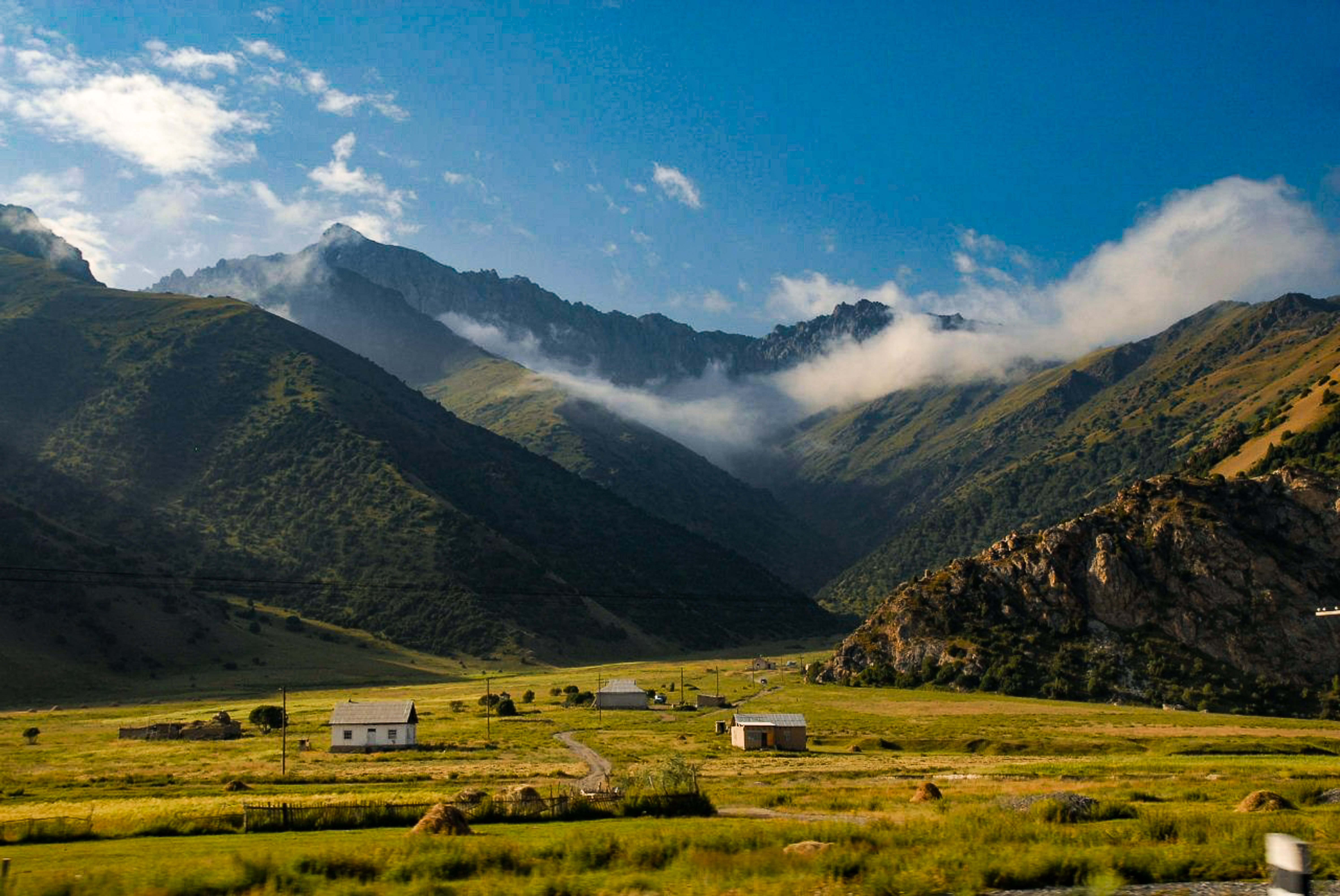 Тюп достопримечателен Кыргызстан